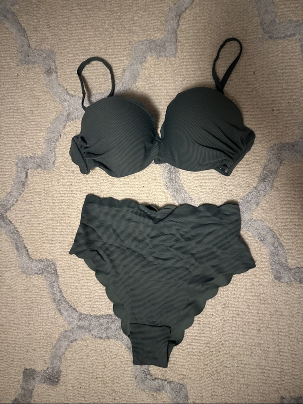 H&M Dark Green Scalloped High-Waist Bikini Set